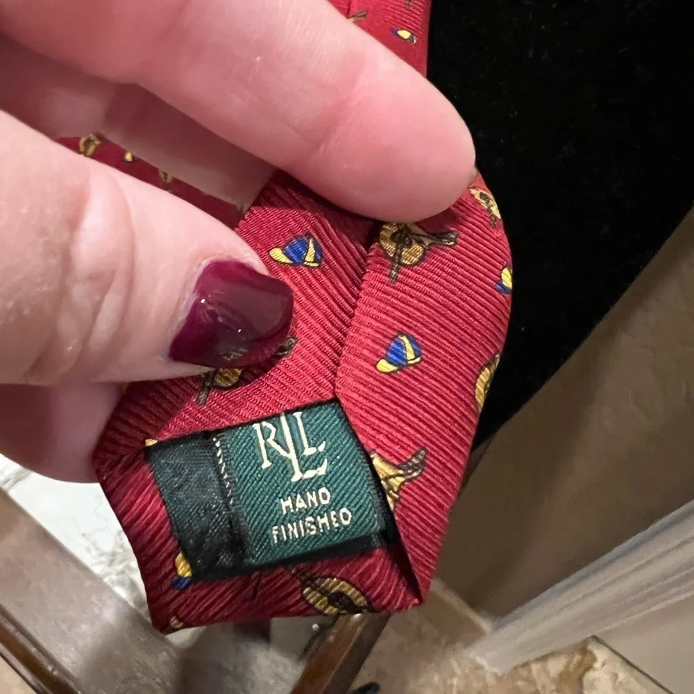 Lauren - Ralph Lauren - 100% Silk Red Necktie Tie Neck Tie - Red